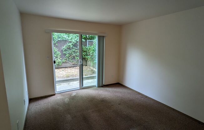 1 bed, 1 bath, 650 sqft, $1,325, Unit 05