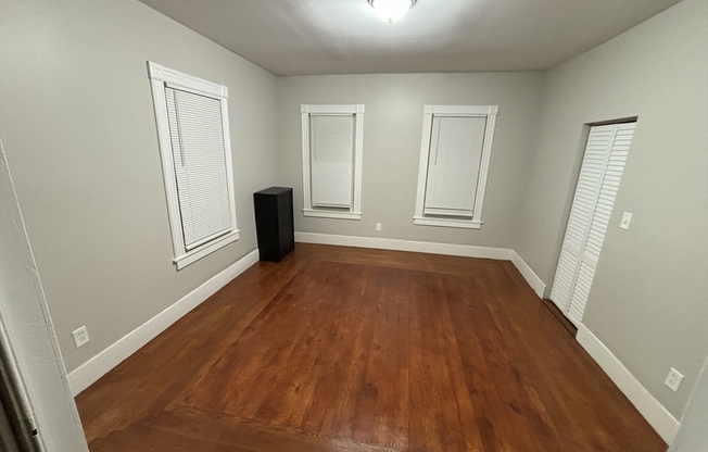 2 beds, 1 bath, 800 sqft, $1,550, Unit 1