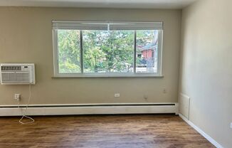 1 bed, 1 bath, 650 sqft, $1,275, Unit 9