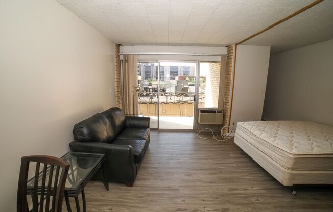 Studio, 1 bath, 514 sqft, $1,600, Unit 06