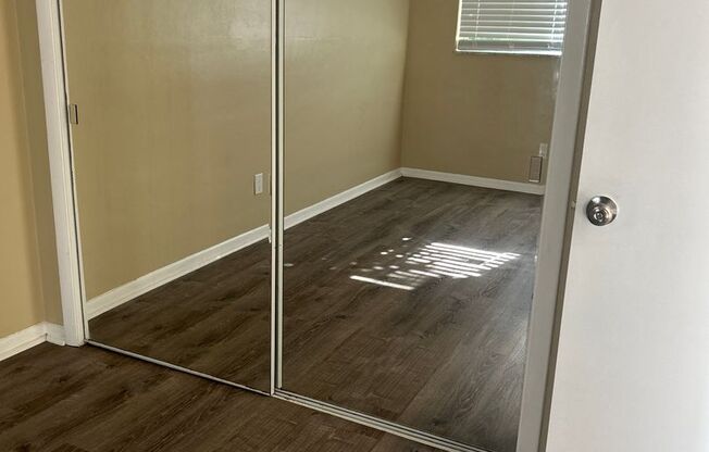 Updated Clearwater Condo – Steps from Golf, Minutes to the Beach!