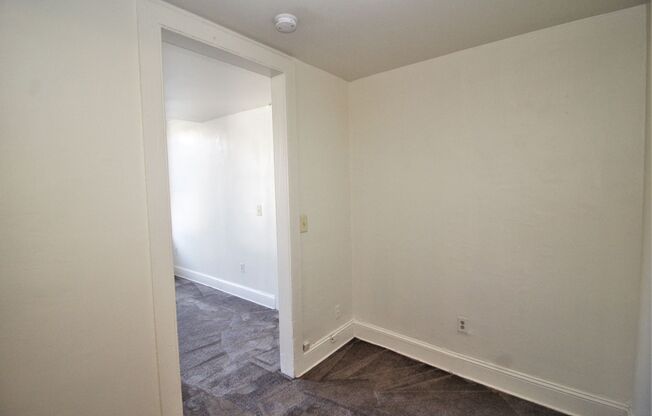 Studio, 1 bath, 15 sqft, $895, Unit #4