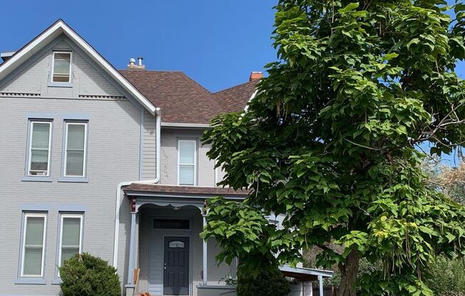 10 unit apartment building