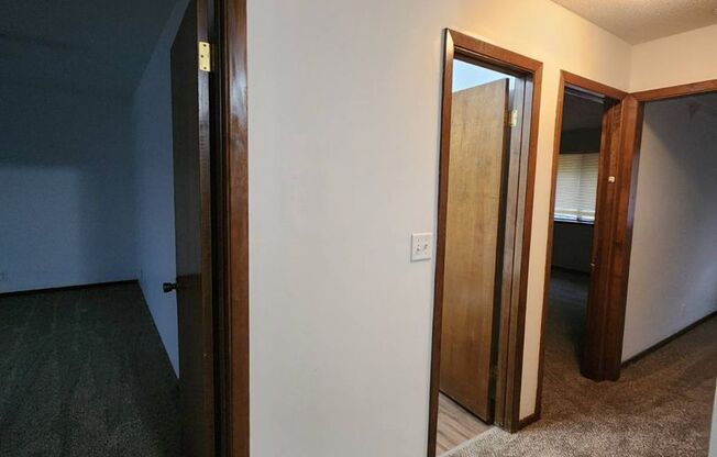 2 beds, 1.5 baths, $1,325, Unit 7