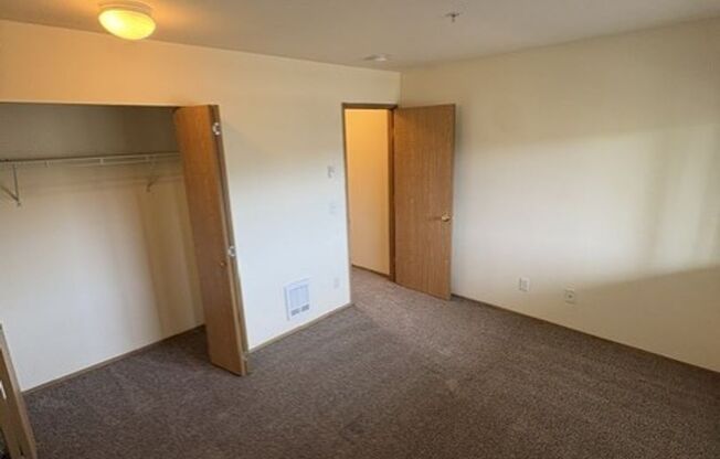 1 bed, 1 bath, 672 sqft, $1,350, Unit 25-406