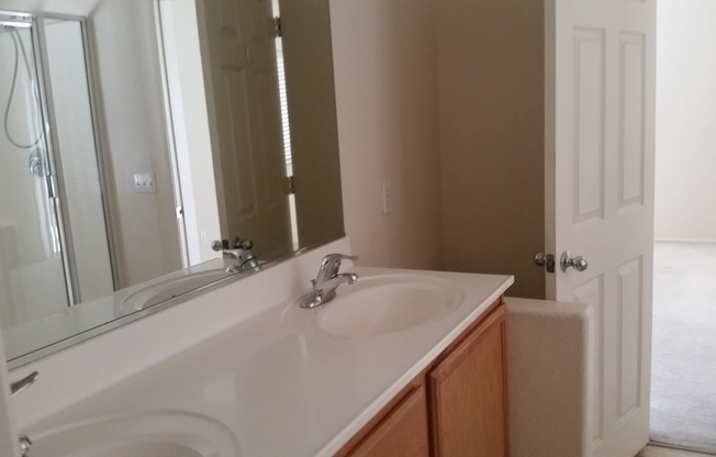 3 Bedroom Home for rent.