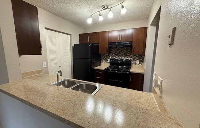 2 beds, 2 baths, 1,100 sqft, $2,295, Unit 16102