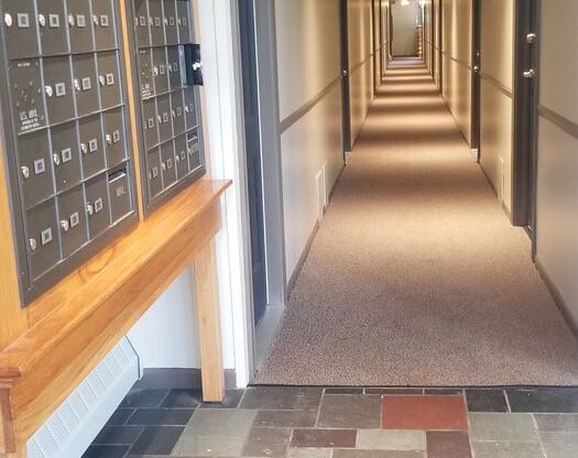 1 bed, 1 bath, 500 sqft, $715, Unit 201