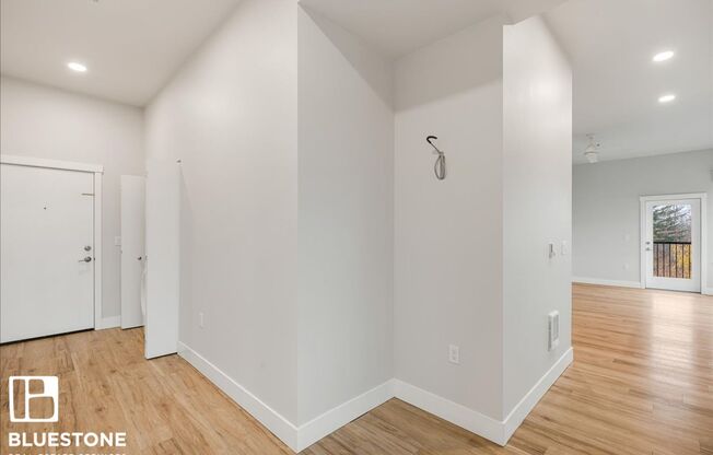 3 beds, 2 baths, 1,254 sqft, $2,100, Unit E336