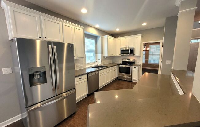 Stunning 4 Bed/2.5 Bath Home - Charlotte - 2 Car Attached Garage - Main Floor Primary Bedroom - Loft Area - Fireplace