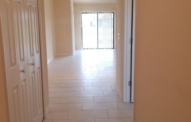 3 Bedroom 2 Bath 1 Car Garage Waterfront Duplex in Cape Coral!