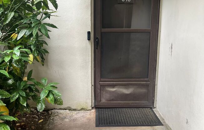 North Raleigh Move-In Ready Condo, On Ground Floor With Secluded Patio!