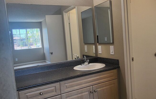 2 beds, 1.5 baths, 840 sqft, $2,395, Unit 648 - 57