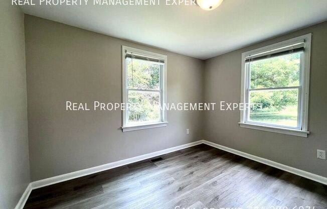 1239 LOG CABIN RD