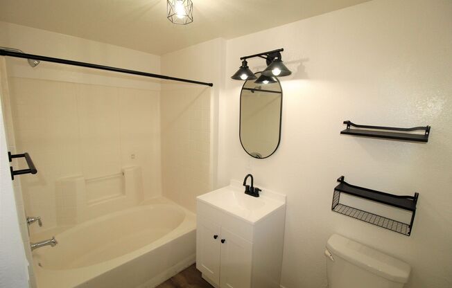 Studio, 1 bath, $1,800, Unit 277-16