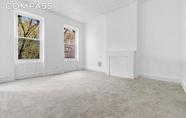 43 LINDEN ST