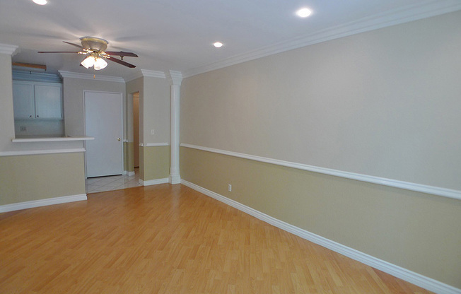 2 beds, 2 baths, 910 sqft, $2,695, Unit 514