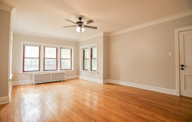 5338 MONTROSE