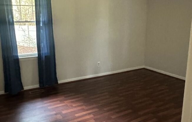 3 Bedroom 1 1/2 Bath for Rent