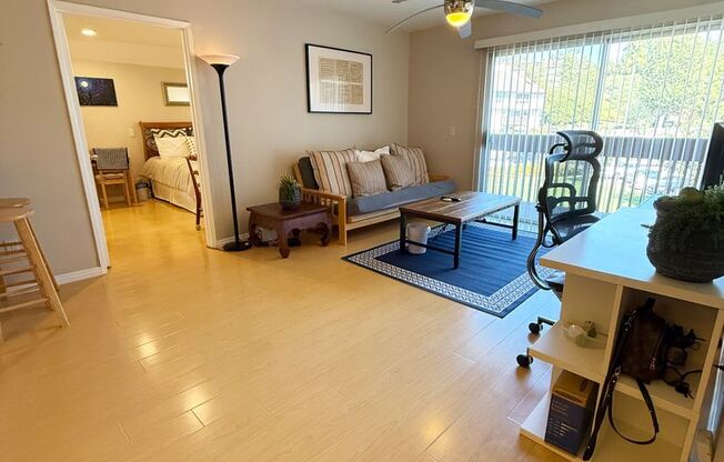 Beautiful 2 Bed/2 Bath Condo for Rent in Mission Verde!