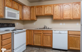 7016 Weimer Road (1 Bedroom)