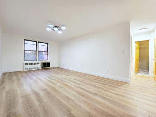 1 bed, 1 bath, $2,200, Unit 2G