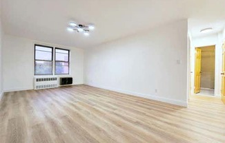 1 bed, 1 bath, $2,200, Unit 2G