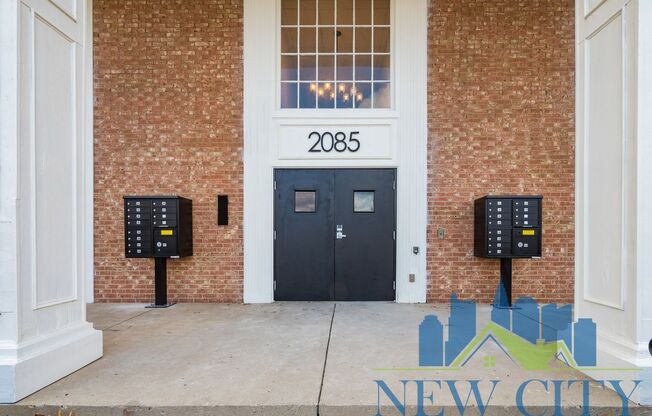 2085 Building - New Rennovated 1 & 2 bedrooms starting at $989!