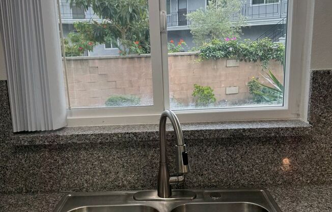 2250-2260 Kenrich Ct.