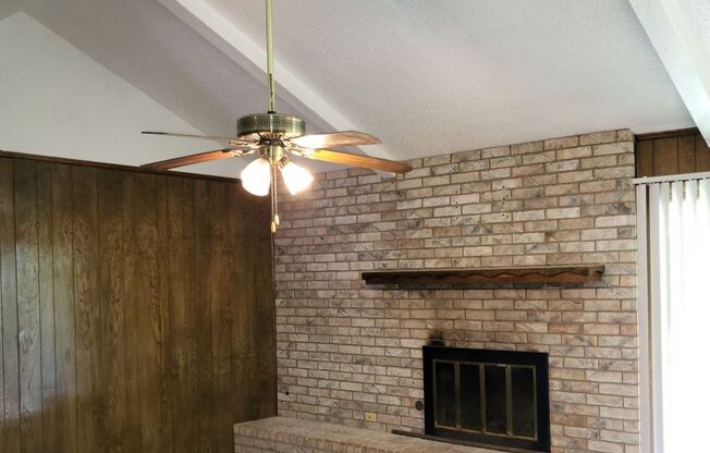 3625 Stephenson Dr., Bedford, TX  76021