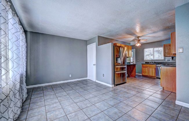 2801 HALL AVE