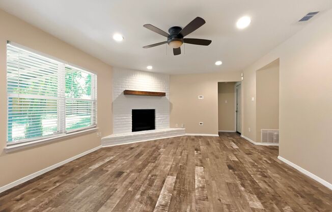 Unique Redesign - South Austin 3/2 - Big Private Yard - Garage- Great Neighborhood - Close to Everything