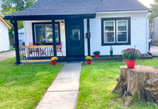 1520 E MEYER