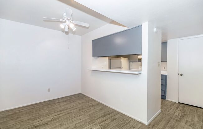 2 beds, 1 bath, 899 sqft, $1,262, Unit 1146