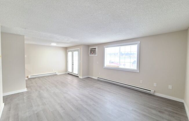 1712 W 2 AVE