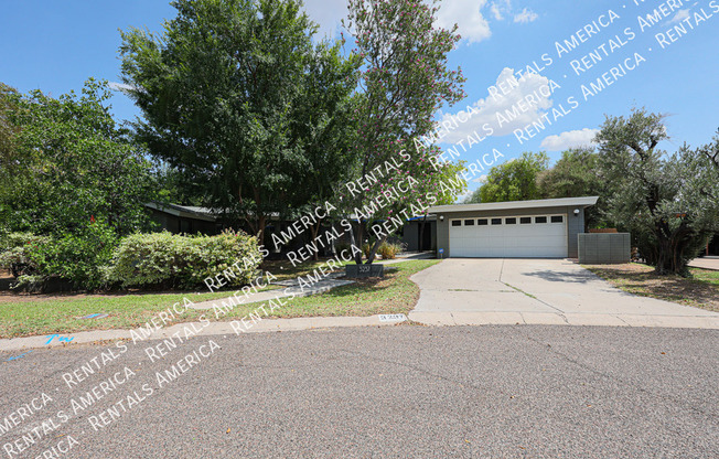 3237 E MEADOWBROOK AVE