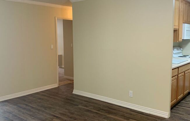 1 bed, 1 bath, 780 sqft, $1,130, Unit 606