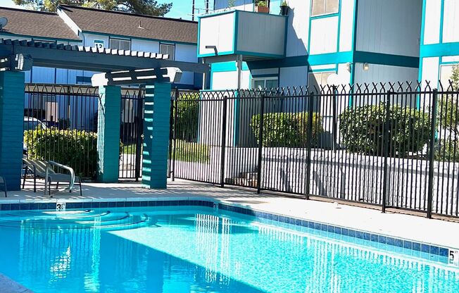 Canyon Club Apartments