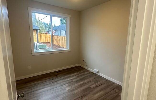 Newer low maintenance duplex in highly desired Camas area w/ great schools!