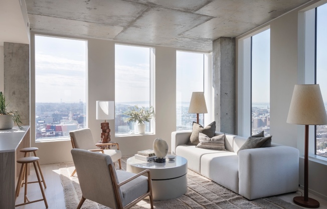 2 beds, 1 bath, $6,925, Unit 18J