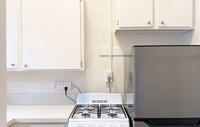 Studio, 1 bath, 335 sqft, $1,895, Unit Unit 108 (furnished)