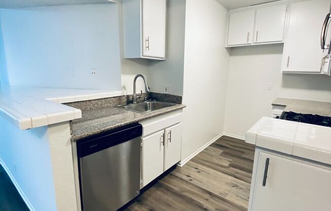 1 bed, 1 bath, $1,975, Unit 064#101