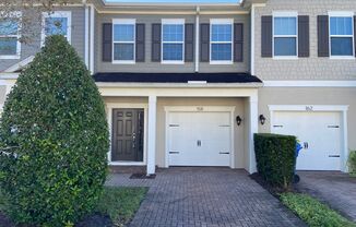 3 Bedroom, 2.5 Bathroom Town Home In Gated Mitchell Creek Community in Oviedo!