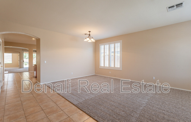 1738 W GLENHAVEN DR W
