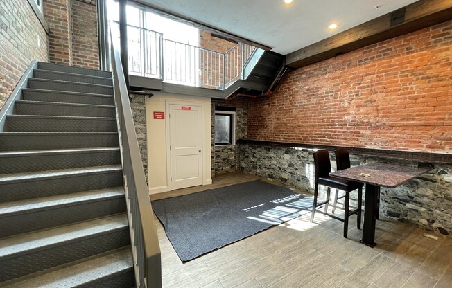 1016 COMMONWEALTH AVE