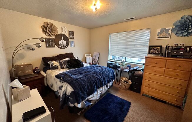 1 bed, 1 bath, 750 sqft, $1,145, Unit HC-330