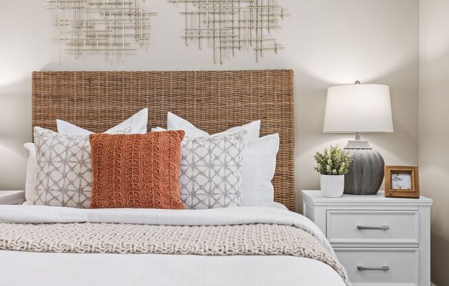 2 beds, 2 baths, 1,189 sqft, $1,560, Unit #603