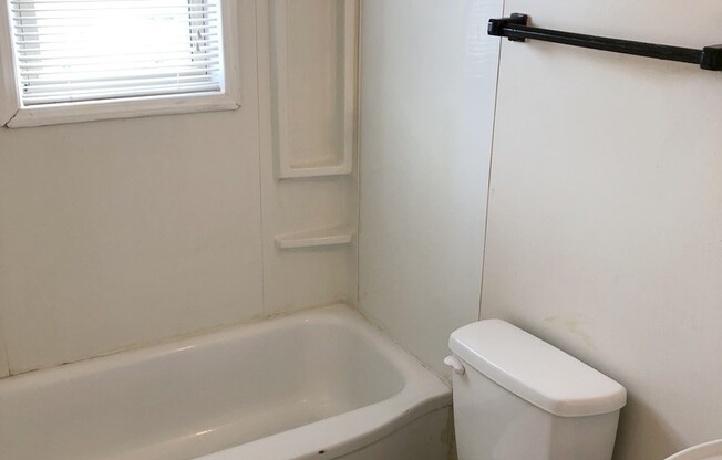 1 bed, 1 bath, 480 sqft, $764, Unit 4442-02