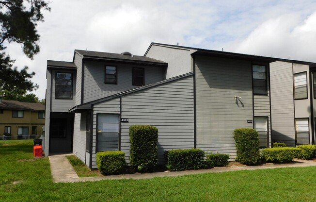 Spacious 2/2 Marchwood townhouse!