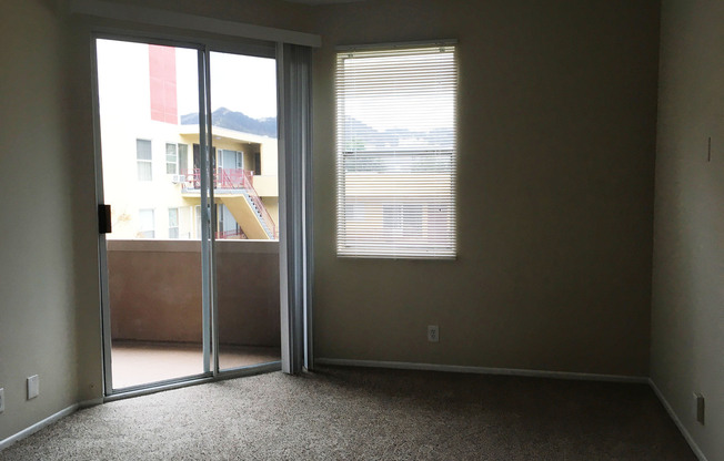 2 beds, 2 baths, 1,000 sqft, $2,654, Unit 213